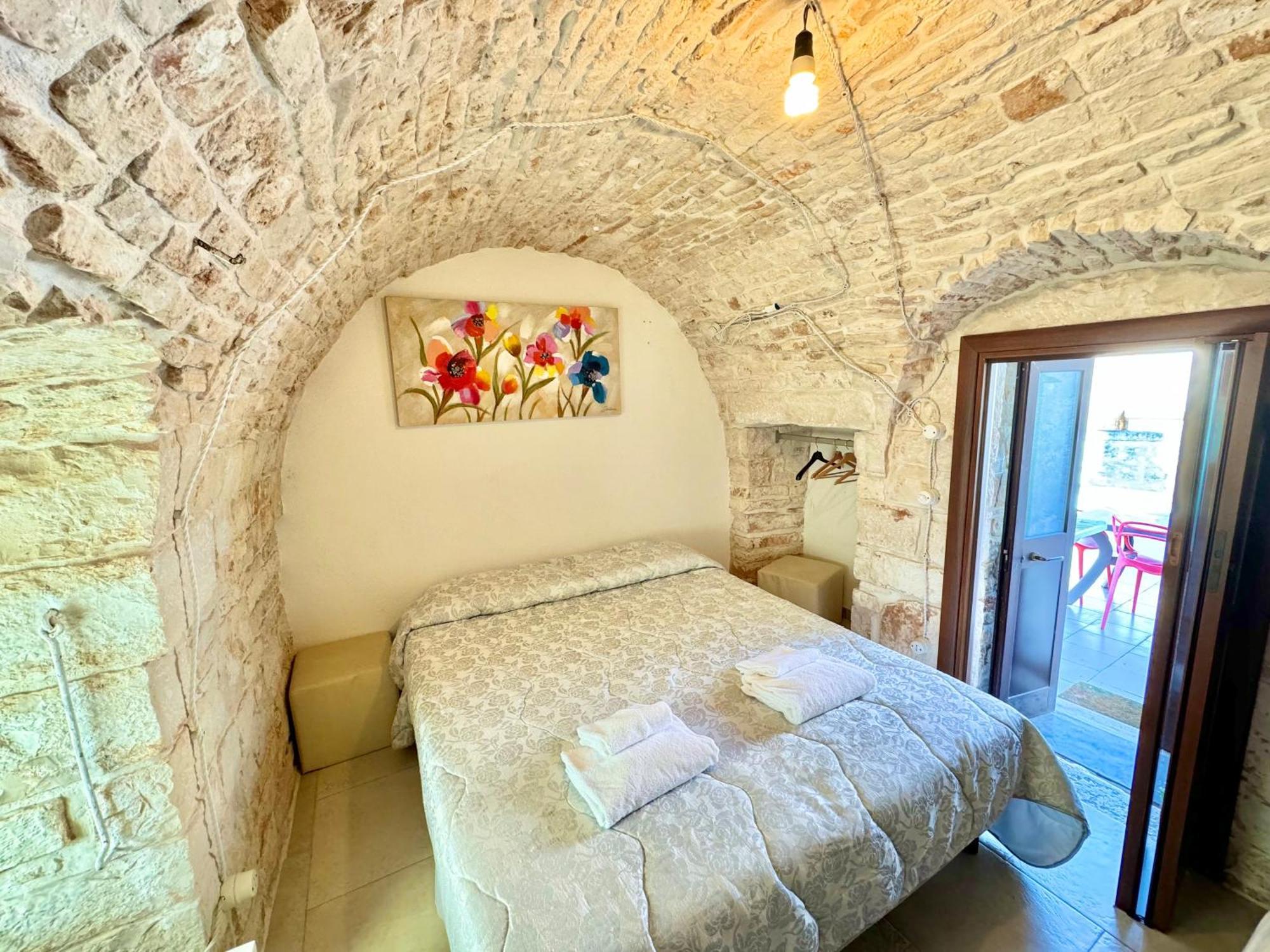 Trulli Moon Alberobello Quarto foto